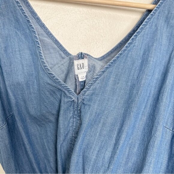 GAP Womens Large Vneck Sleeveless Chambray Capri Romper - Picture 9 of 14